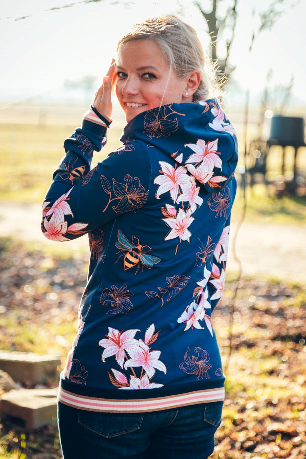 Albstoffe online kaufen - Glow Lilly Albstoffe online kaufen - Glow Lilly